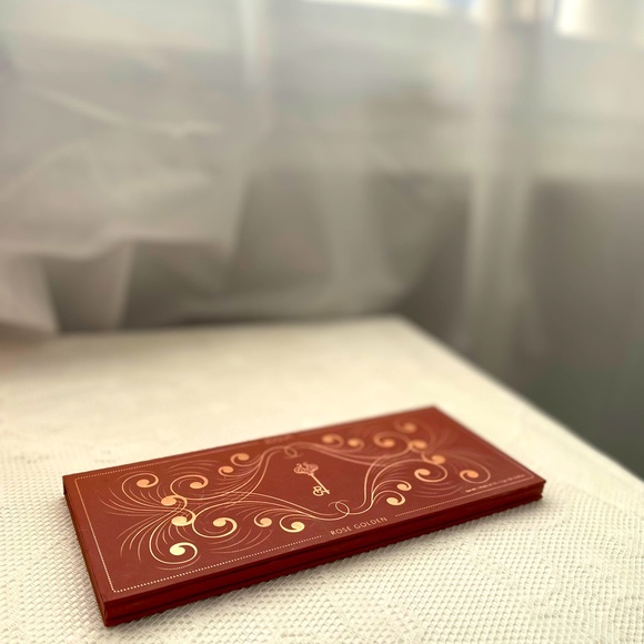 Zoeva rose golden eyeshadow palette - Picture 2 of 6